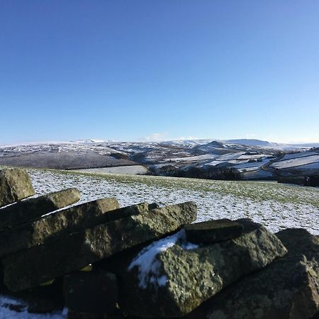 Villa The Hayloft Glossop Esterno foto